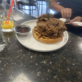 Tata's Cafe - Chicken and waffles - Breakfast & Brunch Near Me - Hawthorne, California