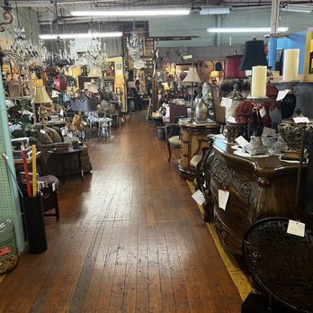 Payne Mill Village Antique Mall - Antiques Near Me - Macon, Georgia Payne Mill Village Antique Mall - Antiques Near Me - Macon, Georgia