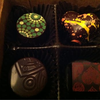 Casa De Chocolates - Chocolate Bon-Bons (Maracuya [Passion Fruit], Guayaba, Brazilian Sea Salt Caramel, Mexican Vanilla Caramel) - Chocolatiers & Shops Near Me - Berkeley, California