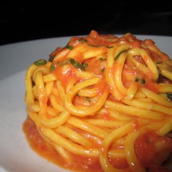 Scarpetta - Spaghetti Tomato Basil | Scarpetta - Italian Near Me - New York, New York Scarpetta - Spaghetti Tomato Basil | Scarpetta - Italian Near Me - New York, New York