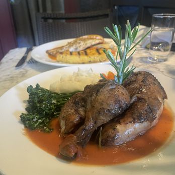 Il Fornaio - Pollo ai Funghi - Italian Near Me - Sacramento, California Il Fornaio - Pollo ai Funghi - Italian Near Me - Sacramento, California