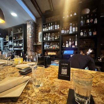 Carmine - Bar - Italian Near Me - Newburyport, Massachusetts