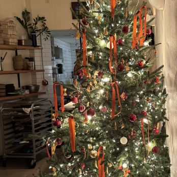 Forsythia - Entryway holiday decor - Italian Near Me - New York, New York