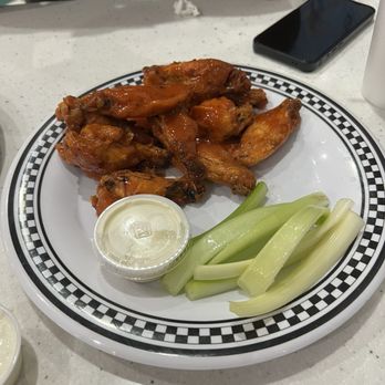 Jimmy Brooklyn's Pizza Parlor - Hot Wings - Italian Near Me - Wellington, Florida Jimmy Brooklyn's Pizza Parlor - Hot Wings - Italian Near Me - Wellington, Florida