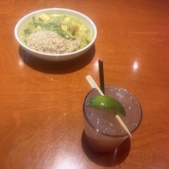Big Bowl - Big Bowl Seasonal Margarita And The Spicy Thai Green Curry With Tofu - Chinese Near Me - Schaumburg, Illinois Big Bowl - Big Bowl Seasonal Margarita And The Spicy Thai Green Curry With Tofu - Chinese Near Me - Schaumburg, Illinois