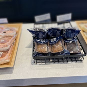 Paris Baguette - Bakeries Near Me - Aliso Viejo, California