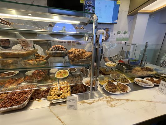 Hjh Maimunah Restaurant & Catering Pte Ltd by null