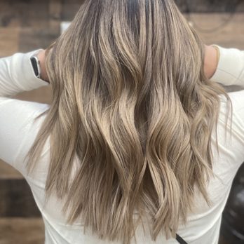 QT Salon - Hair Salons Near Me - Westminster, California