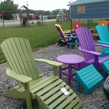 Heritage Market & Bakery - Chairs - Delis Near Me - Kemp, Texas