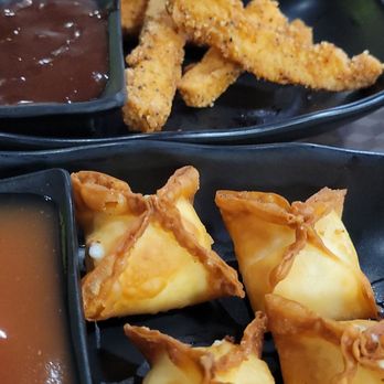 MIX Sushi & Kitchen - Sushi Bars Near Me - Cedar Rapids, Iowa