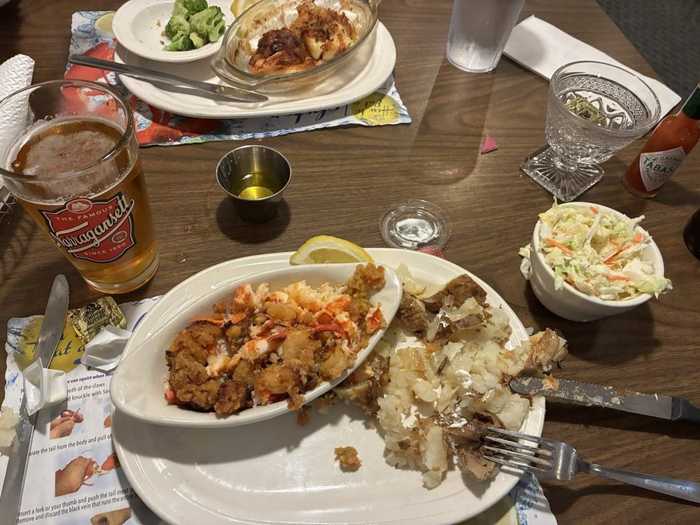 Social spots from Bell Buoy Restaurant