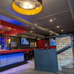 St. Louis Bar & Grill - Renovated interior since I was last here