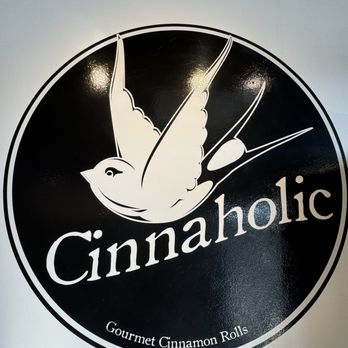 Cinnaholic - Decor - Bakeries Near Me - Long Beach, California