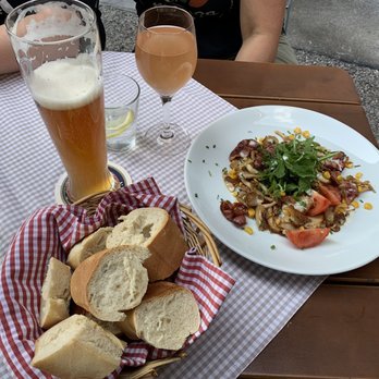 Mukkefuck - Mushrooms, bacon, &corn - Bistros Near Me - Garmisch-Partenkirchen, BY Mukkefuck - Mushrooms, bacon, &corn - Bistros Near Me - Garmisch-Partenkirchen, BY