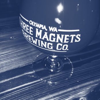 Three Magnets Brewing - New American Near Me - Olympia, Washington