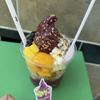 Acai Fresh - Healthy AF Bowl - Acai Bowls Near Me - Davis, California