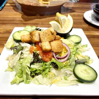 Chili's - Side salad with lemons, rather than dressing. How I like it. - Bars Near Me - Evansville, Wyoming Chili's - Side salad with lemons, rather than dressing. How I like it. - Bars Near Me - Evansville, Wyoming