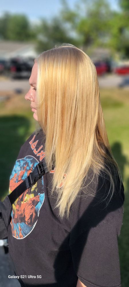 Hair by KV Design Logo