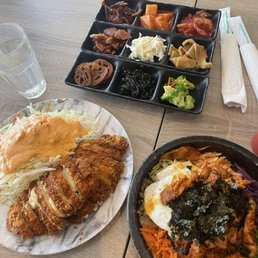 spicy chicken Hot Stone Pot Bibimbap spicy chicken Hot Stone Pot Bibimbap