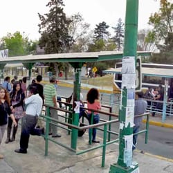 Pumabús - Estaciones de las diferentes rutas en metro Universidad.