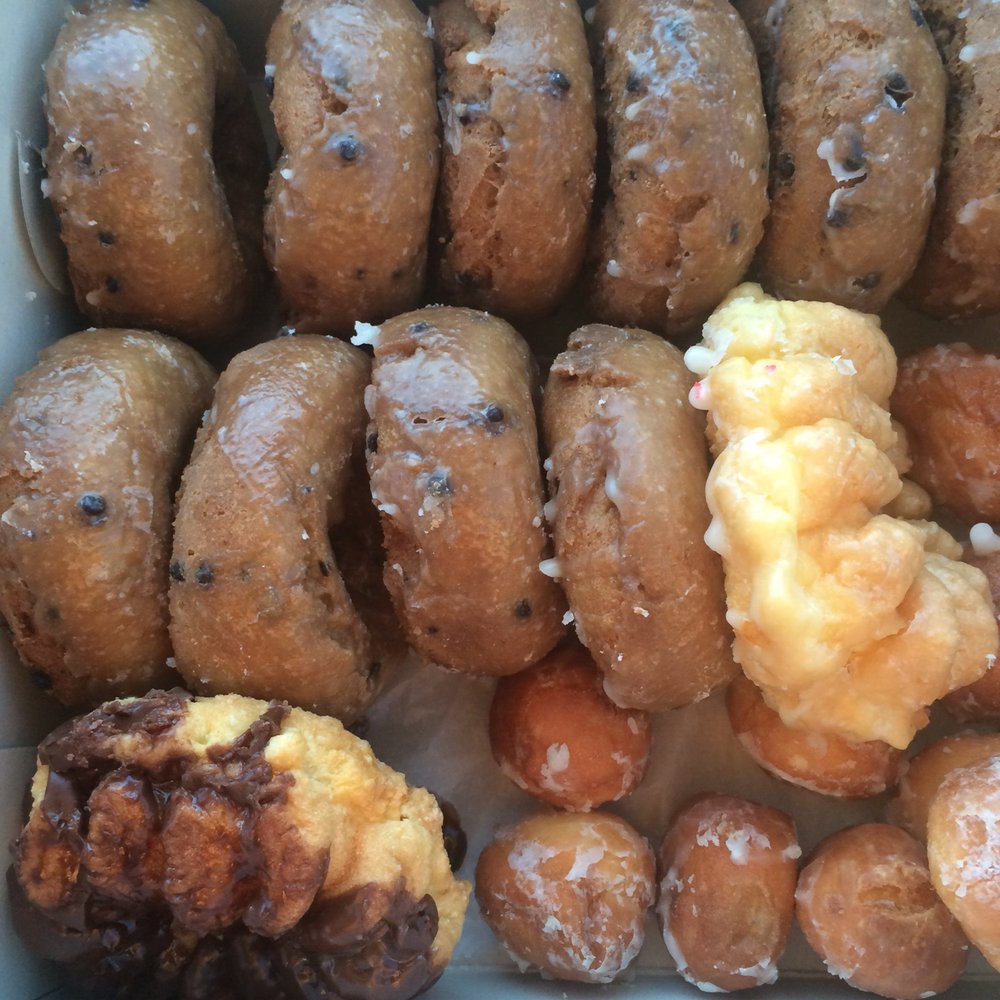 Donut Hut - A dozen plus tons of free donut holes! - Donuts Near Me - Las Vegas, Nevada Donut Hut - A dozen plus tons of free donut holes! - Donuts Near Me - Las Vegas, Nevada