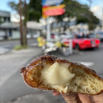 Leonard's Bakery - Bakeries Near Me - Honolulu, Hawaii