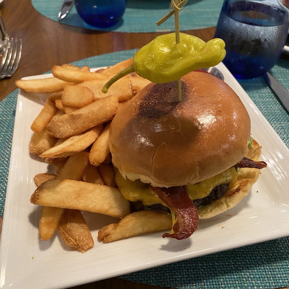 Le Meridien Dania Beach - the bacon burger - Hotels Near Me - Dania Beach, Florida Le Meridien Dania Beach - the bacon burger - Hotels Near Me - Dania Beach, Florida