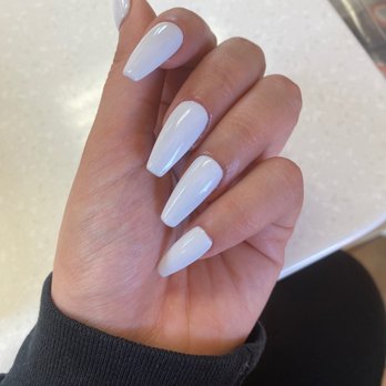 Pretty Nail Lounge - Nail Salons Near Me - Montebello, California Pretty Nail Lounge - Nail Salons Near Me - Montebello, California
