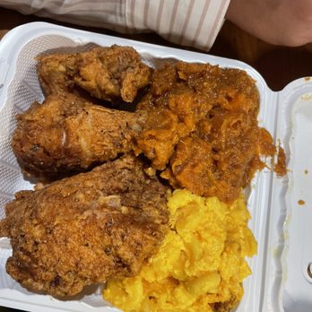Carolina Kitchen - Fried chicken, sweet potatoes & Mac and cheese - Soul Food Near Me - Capitol Heights, Maryland