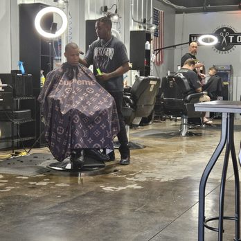 Will Todd Barbershop - Great environment, clean, and plenty of light - Barbers Near Me - Orange Park, Florida Will Todd Barbershop - Great environment, clean, and plenty of light - Barbers Near Me - Orange Park, Florida