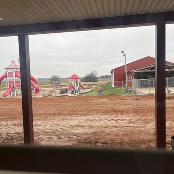 Chaney's Dairy Barn - Playground and barn - Ice Cream & Frozen Yogurt Near Me - Bowling Green, Kentucky