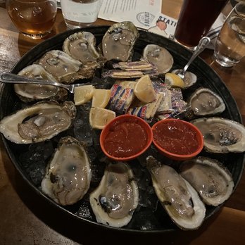 Station 6 - Raw Oysters - Seafood Near Me - Bucktown, Louisiana