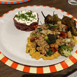 Libreria Brac - Beet Salad and Chickpea Tempeh