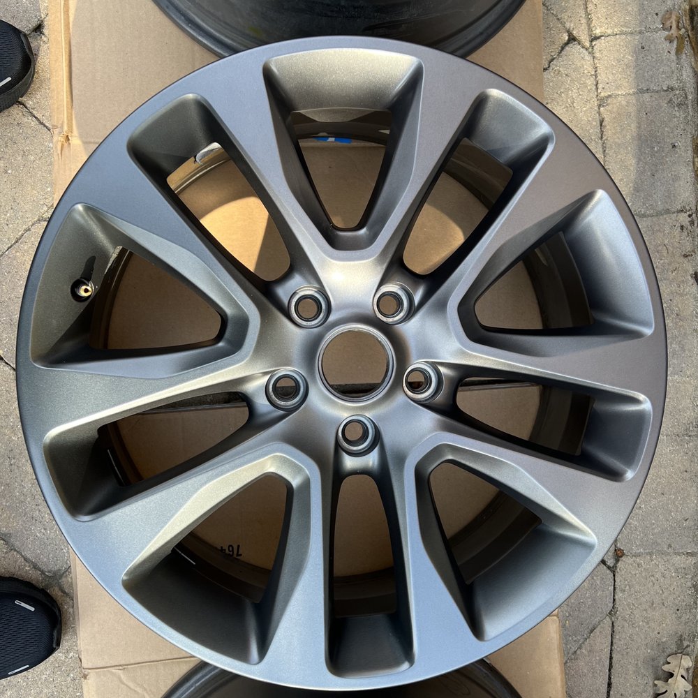 Cal Wheel Technology - 2019 Jeep Grand Cherokee High Altitude Wheel-2 - Wheel & Rim Repair Near Me - Belmont, California Cal Wheel Technology - 2019 Jeep Grand Cherokee High Altitude Wheel-2 - Wheel & Rim Repair Near Me - Belmont, California