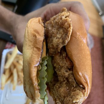 Peaches Grand - Hothouse Chicken Sandwich - Seafood Near Me - Brooklyn, New York Peaches Grand - Hothouse Chicken Sandwich - Seafood Near Me - Brooklyn, New York