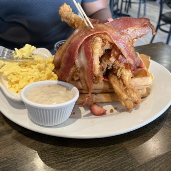 Maple Bacon Restaurant - American Near Me - Plano, Texas