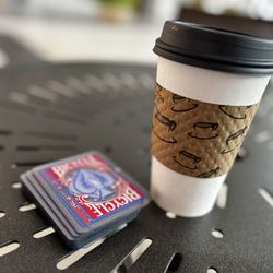 Eli Cafe - Coffee and cards