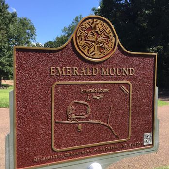 Emerald Mound - Landmarks & Historical Buildings Near Me - Natchez, Mississippi Emerald Mound - Landmarks & Historical Buildings Near Me - Natchez, Mississippi
