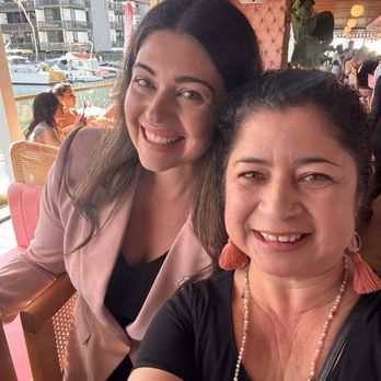 Nigel's Waterfront Restaurant - GM Gaby !!! - Bars Near Me - Long Beach, California