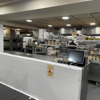 Pizza y Pasta - Kitchen - Pizza Near Me - Rota, California