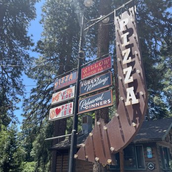 LouEddie's Pizza - Pizza Near Me - Skyforest, California LouEddie's Pizza - Pizza Near Me - Skyforest, California