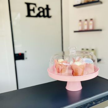 Katie Cakes - Katie Cakes ToGo Food Truck Sweet Treats! - Custom Cakes Near Me Katie Cakes - Katie Cakes ToGo Food Truck Sweet Treats! - Custom Cakes Near Me