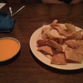 Mandarin House Chinese - Appetizer of fried wontons and spicy sauce - Chinese Near Me - Opelika, Alabama Mandarin House Chinese - Appetizer of fried wontons and spicy sauce - Chinese Near Me - Opelika, Alabama