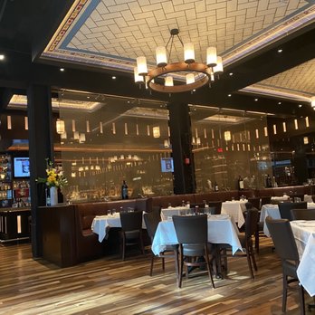 Wolfgang's Steakhouse - the dining room - Steakhouses Near Me - New York, New York