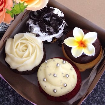 Pin Up Cakes - Not only are they adorable, but they are beyond tasty!!!! - Patisserie/Cake Shop Near Me - Whittier, California