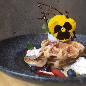 ZCREW Cafe - Signature waffle bowl - Cafes Near Me - Calgary, Alberta