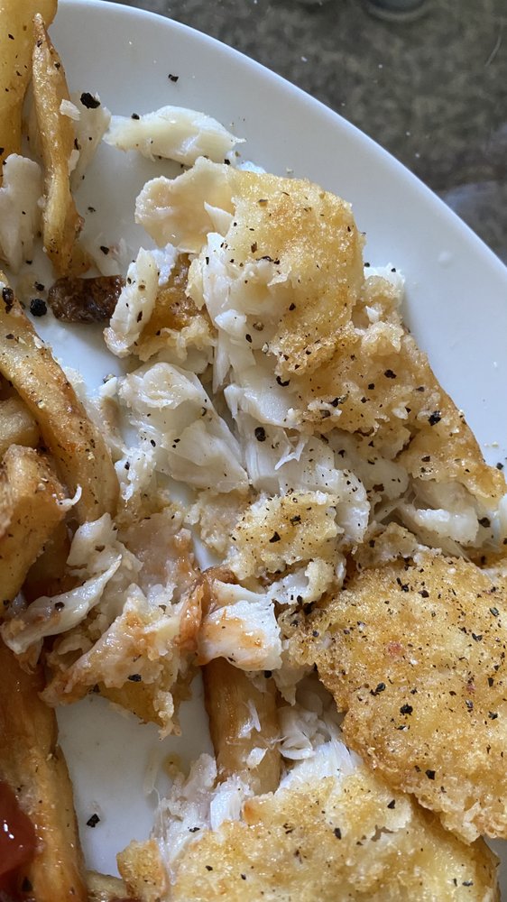 JOEY’S FISH SHACK 808 Edmonton Trail, Calgary, Alberta Seafood