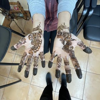 Aaina Beauty Salon - Omg I'm so happy with the way my henna came out!! - Henna Artists Near Me - Hicksville, New York