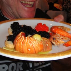 Boizão Grill Churrascaria - Mais caviar, cauda de lagosta e lindos camarões