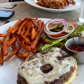 bellagreen - THE (A) BURGER - Salad Near Me - Plano, Texas